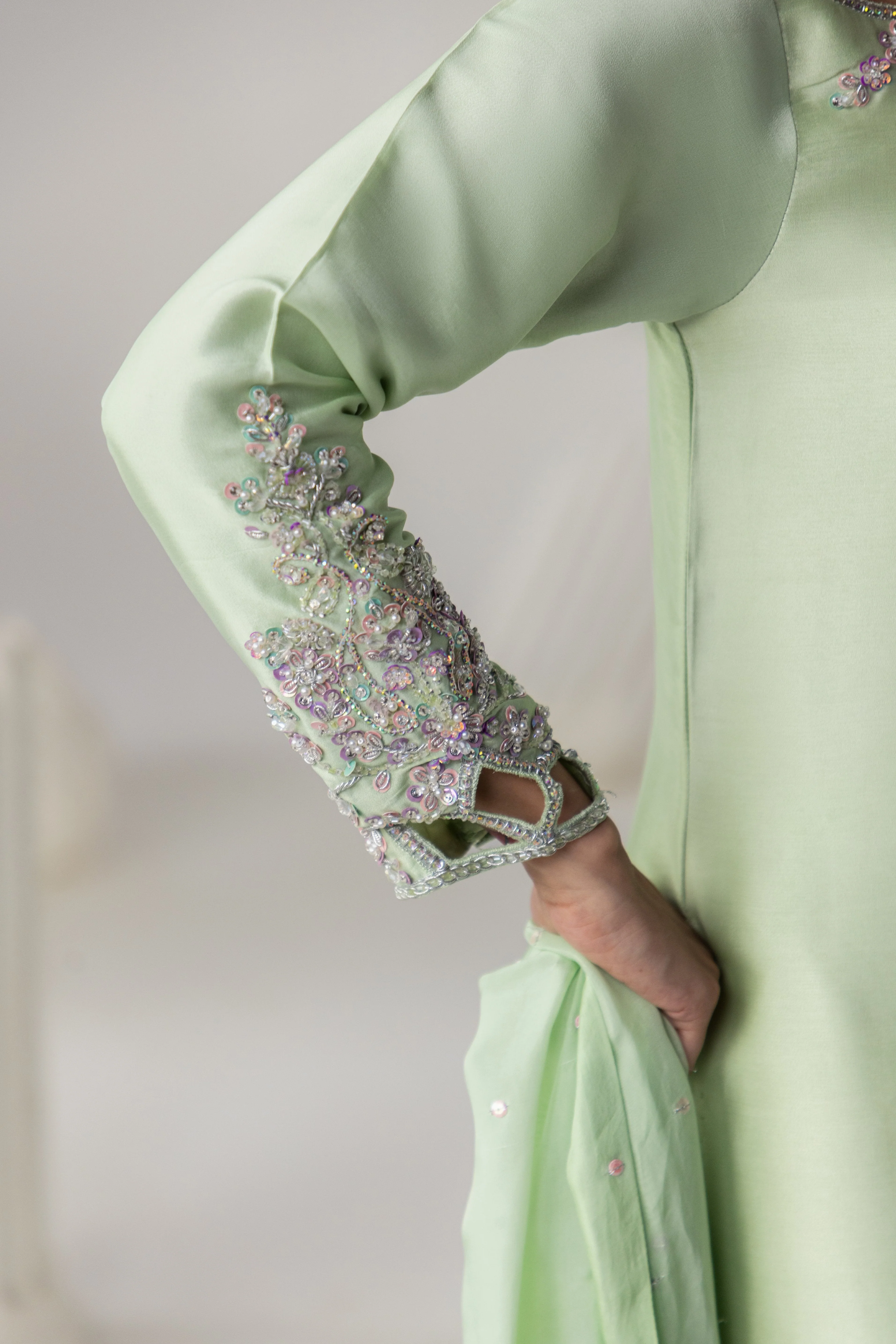 AMEERA - Image 8