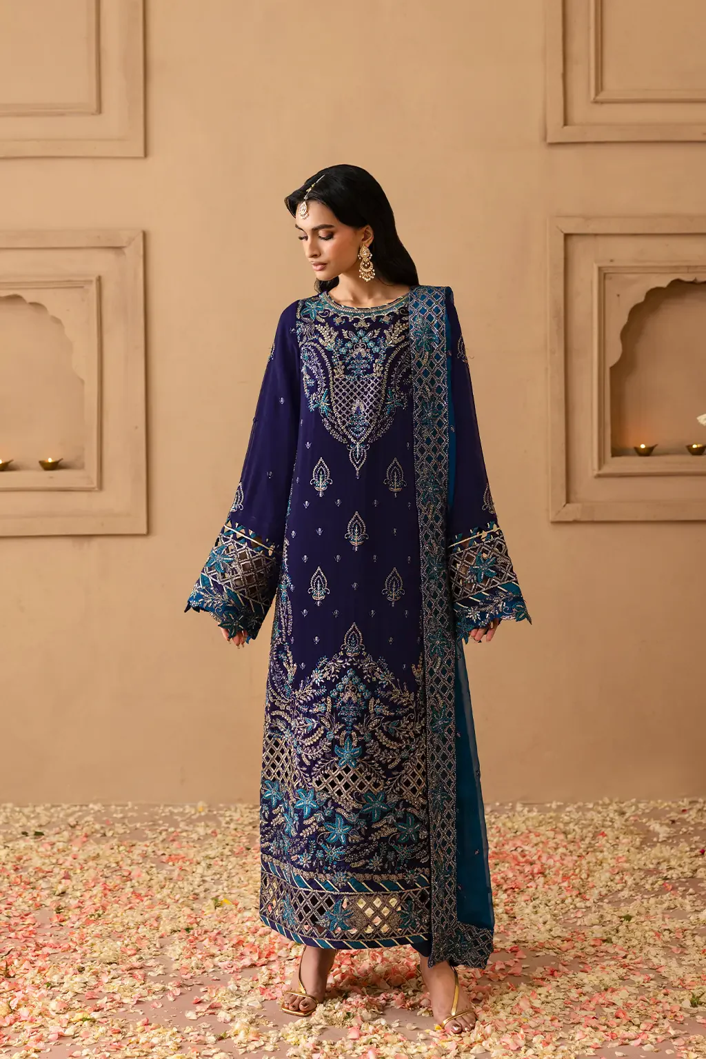 EMAAN ADEEL - DALIA - Image 7