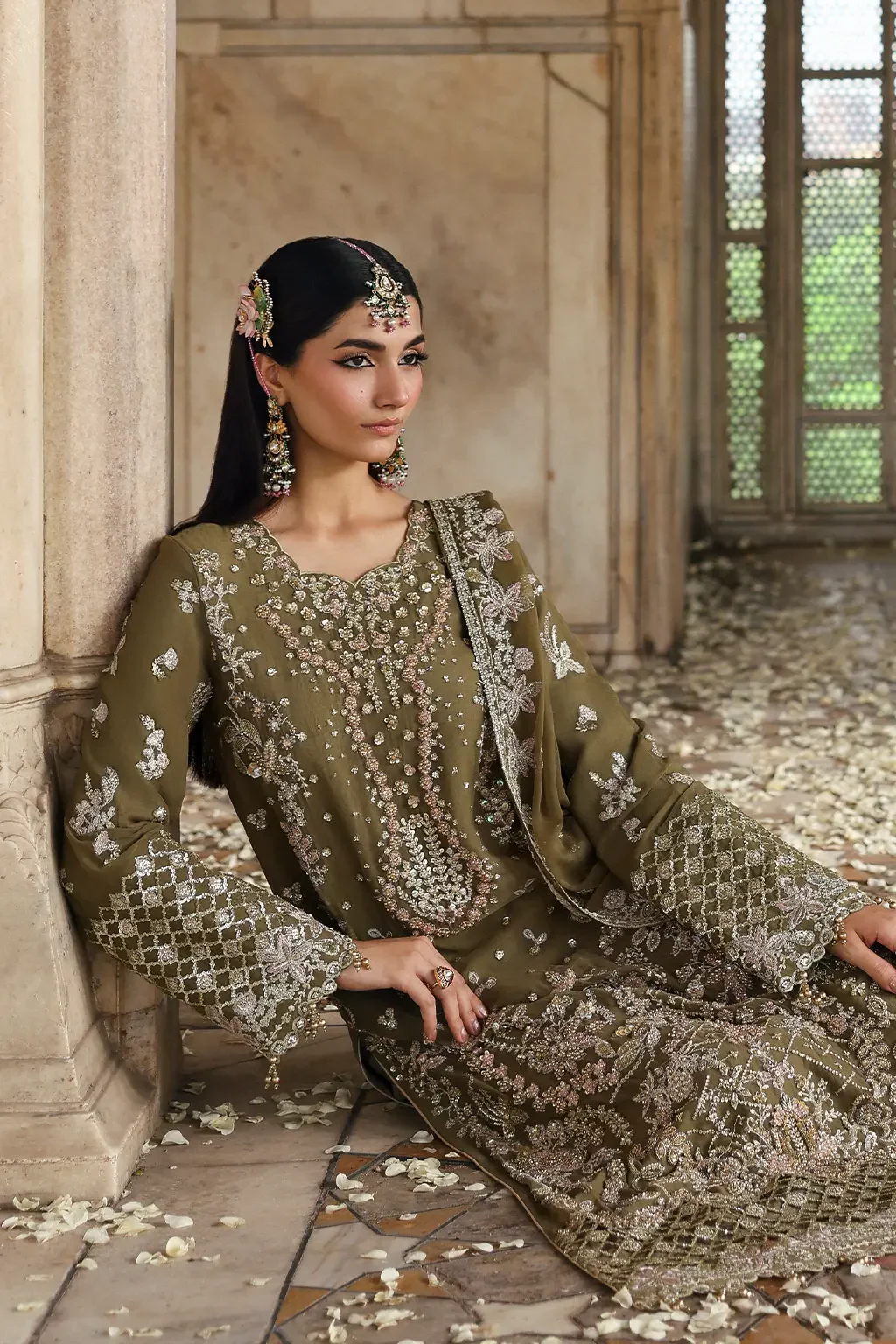 EMAAN ADEEL - OLIVEA - Image 7