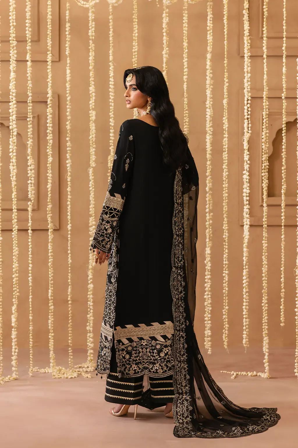 EMAAN ADEEL - SAHAR - Image 4