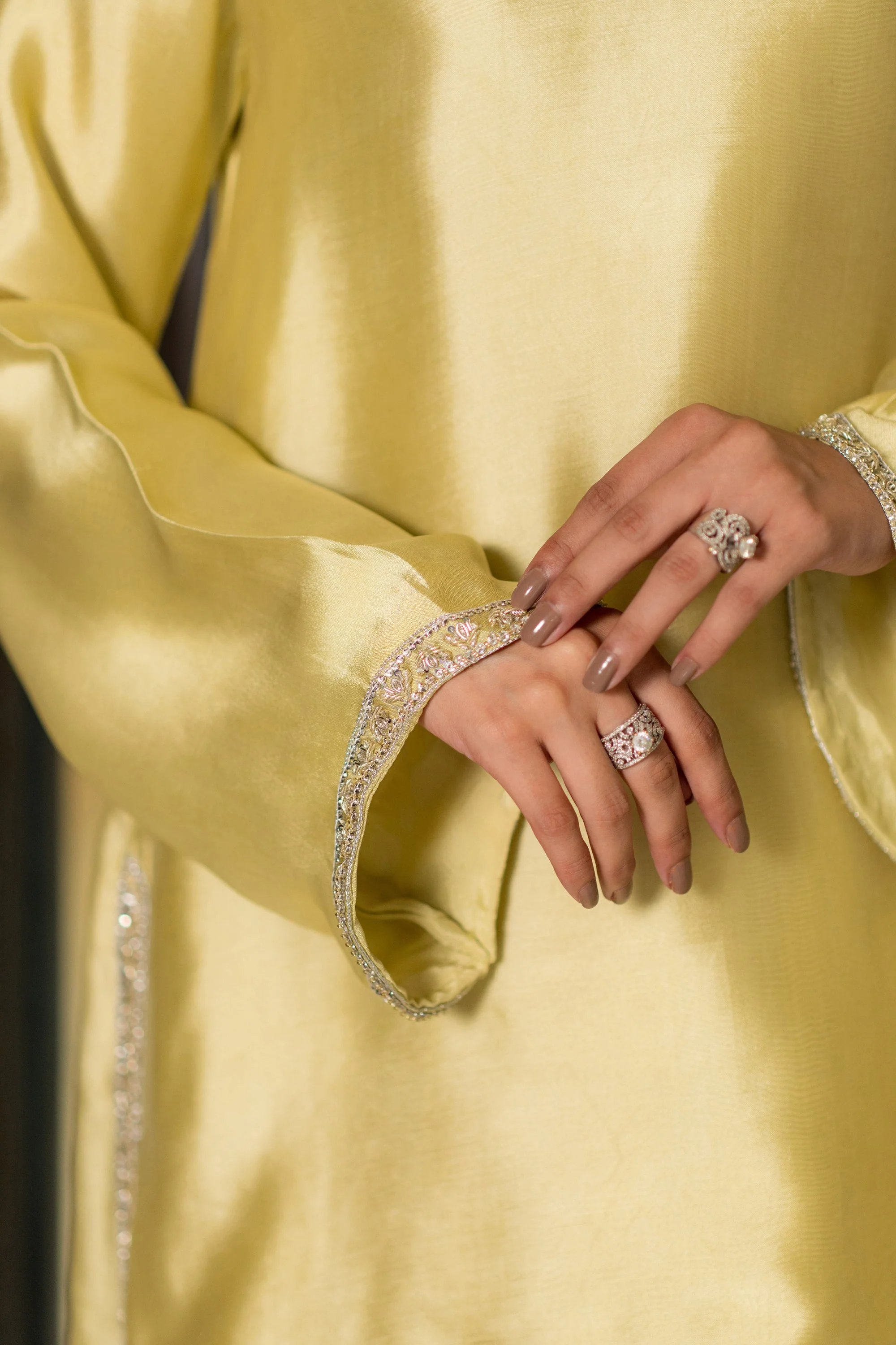 MAHIRA - Image 8